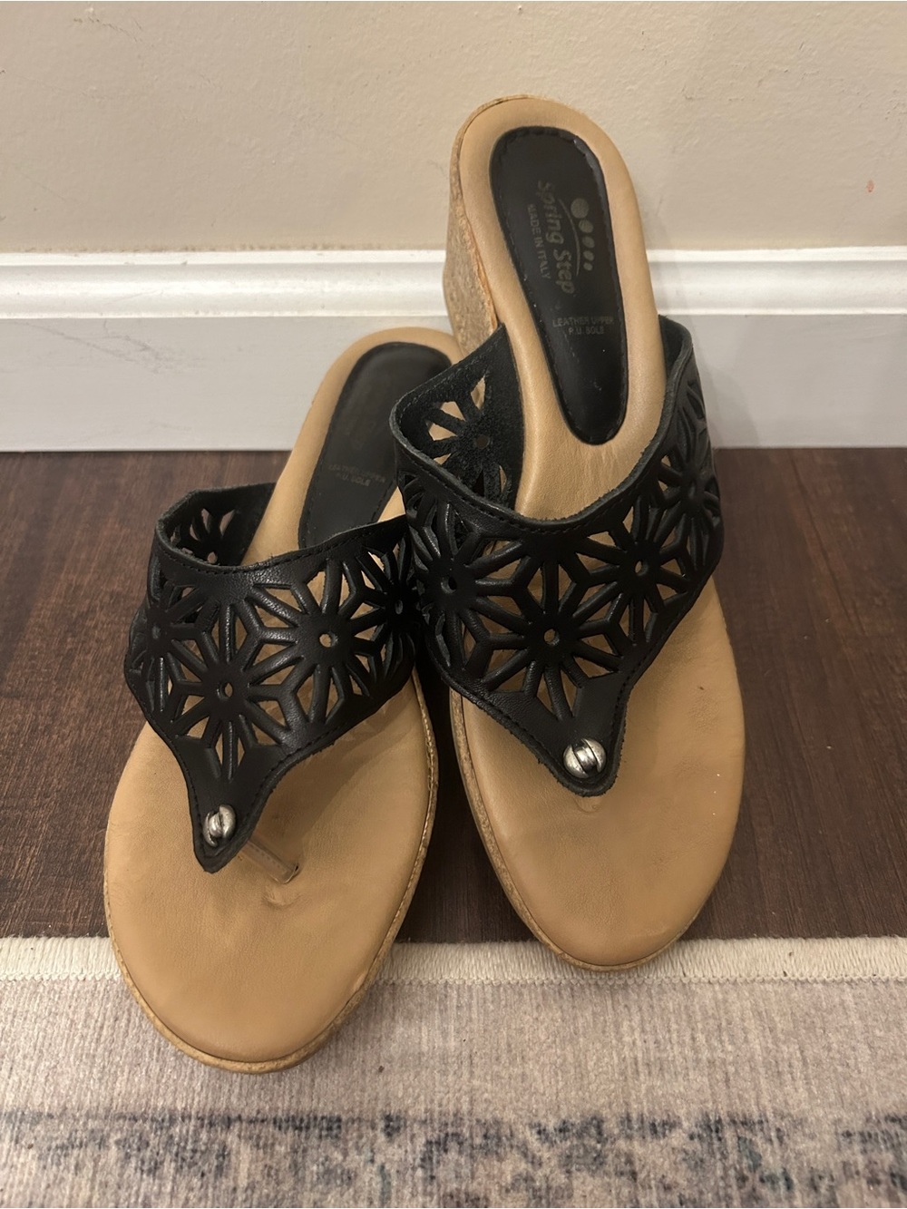 Spring Step Sz 8.5 Black Italy Flirtatious Leather Wedge Sandals Summer Resort